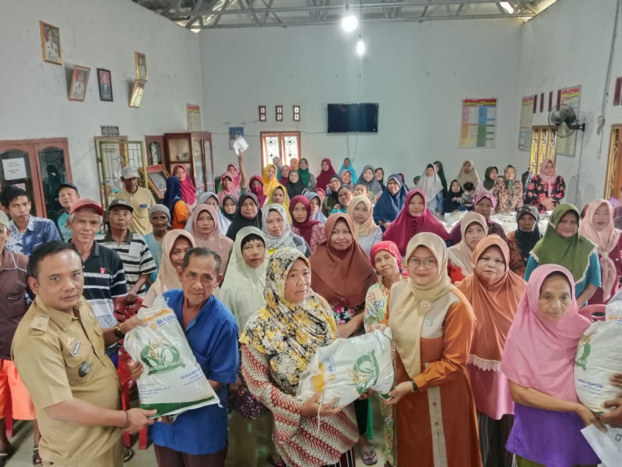 Album : DOKUMENTASI  PENERIMAAN BERAS