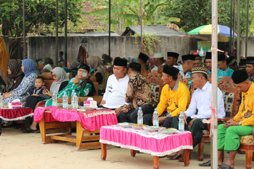 Album : DOKUMENTASI PENGAJIAN MEMPERINGATI MAULID NABI 